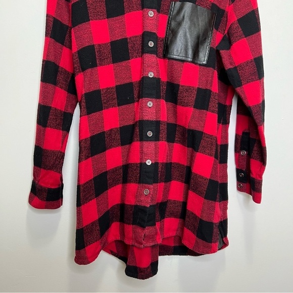 Soft Surroundings Red Black Buffalo Plaid Faux Leather Pocket Button Up Size L - Picture 6 of 10